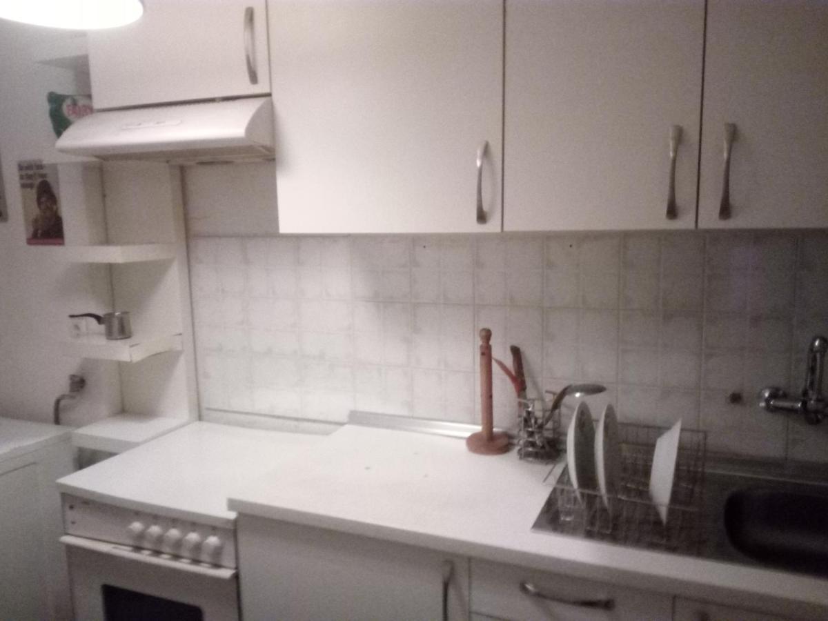 Luxurious 2 Bedroom Center In