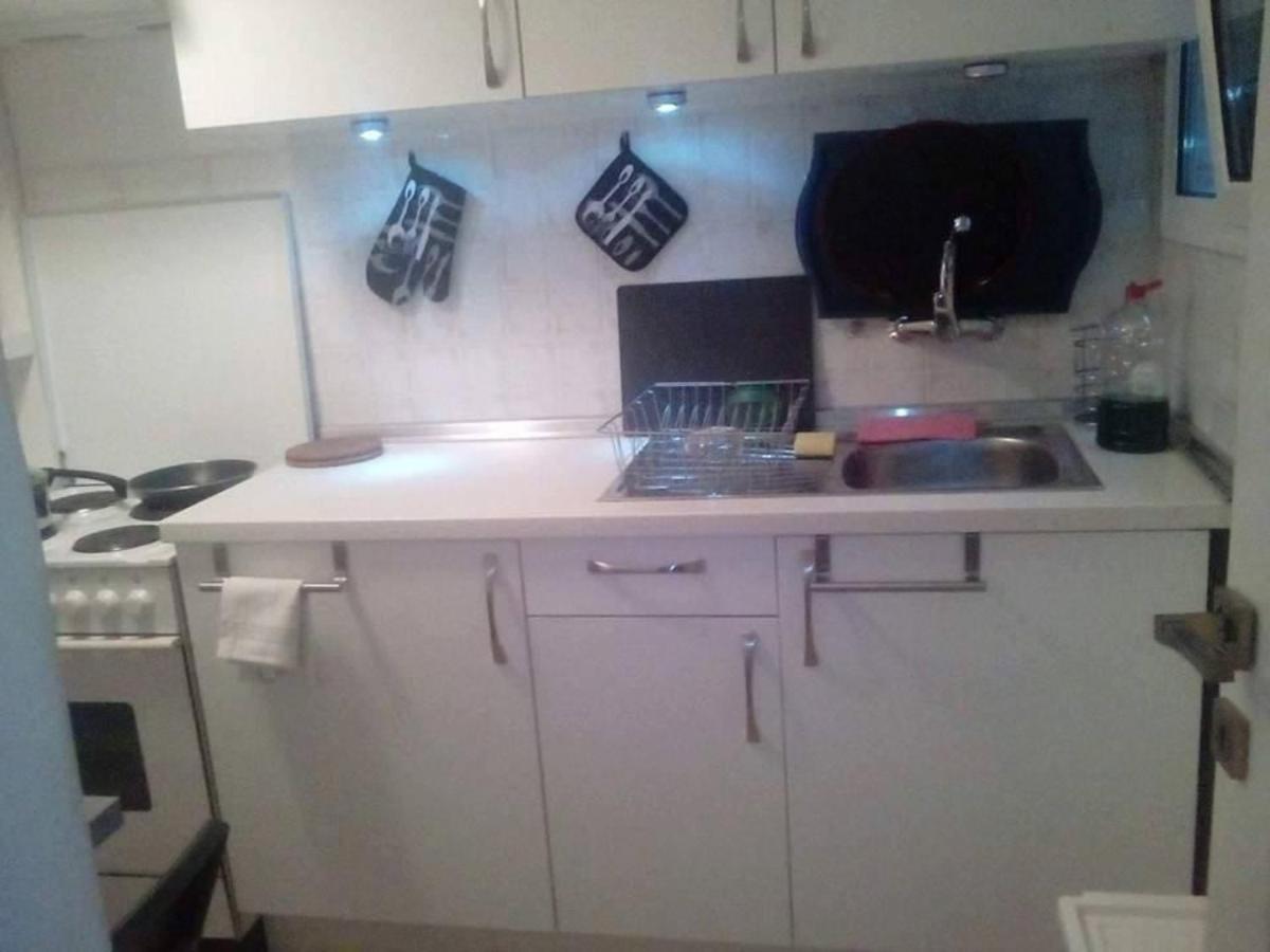 Luxurious 2 Bedroom Center In Apartment
